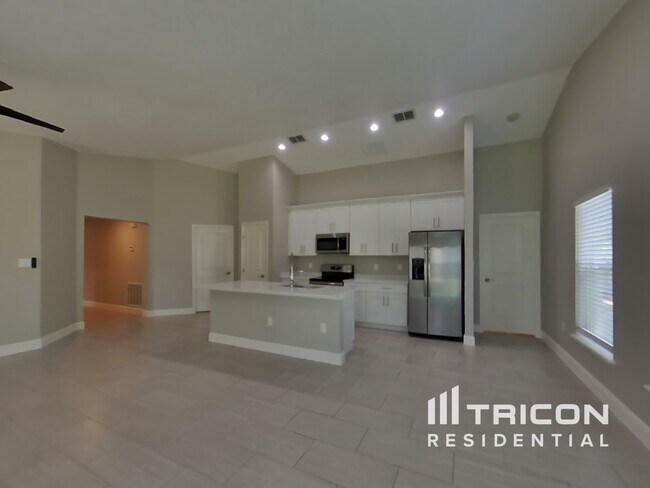 Foto del edificio - 3140 Tiburon Ln