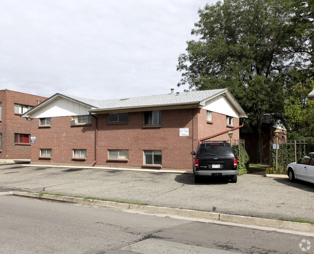 Building Photo - East Yale Apartments