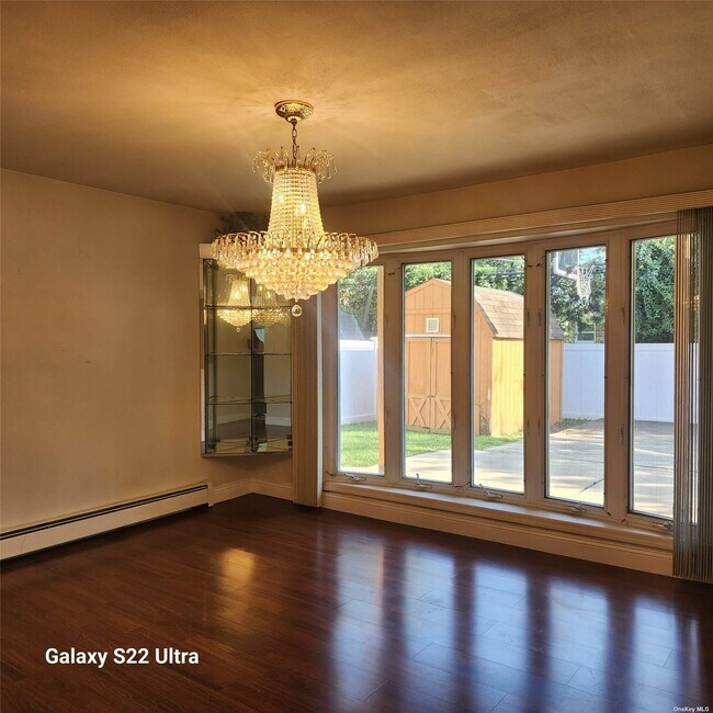Building Photo - 404 S Marginal Rd
