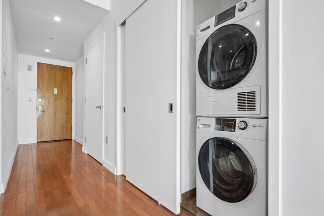 Foto del edificio - 20 Newport Pkwy