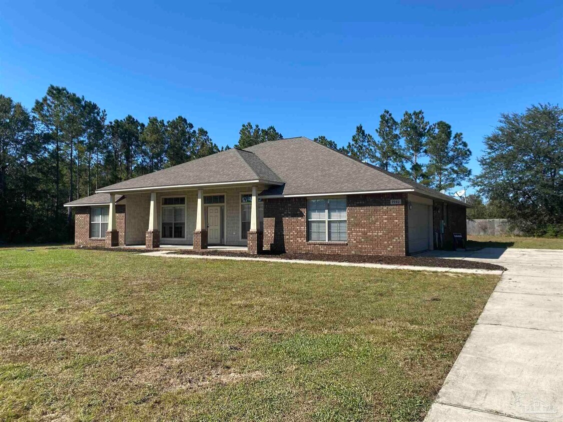 9940 Nichols Lake Rd, Milton, FL 32583 House Rental in Milton, FL