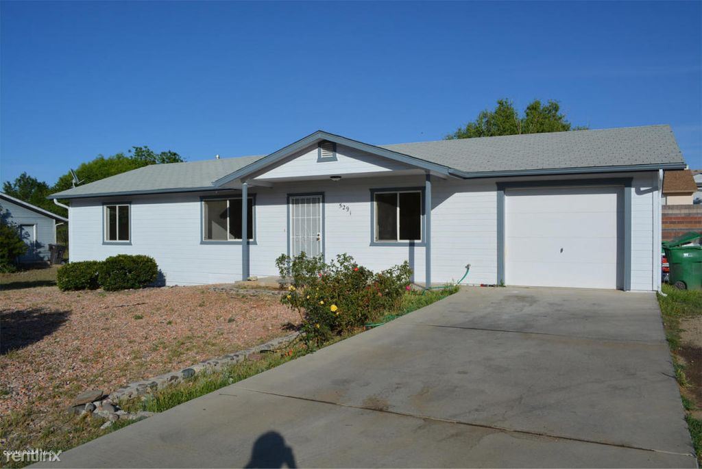 Primary Photo - 5291 N Robert Rd