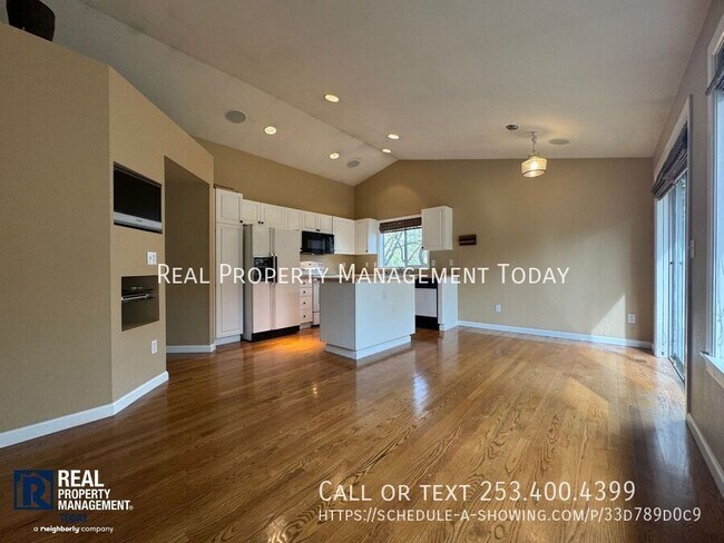 Building Photo - 6404 87th St E