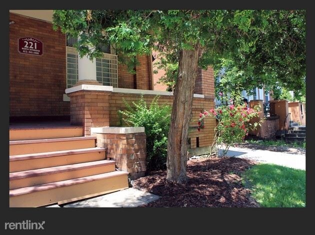 Building Photo - 221 N Dithridge St