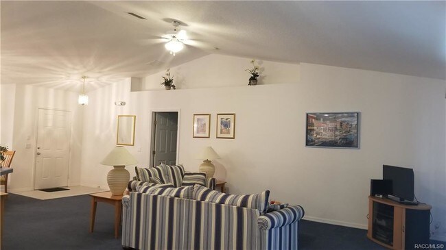 Foto del edificio - 1511 N Foxrun Terrace