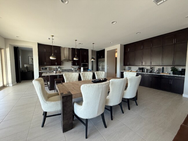 Building Photo - 23045 E Via Las Brisas
