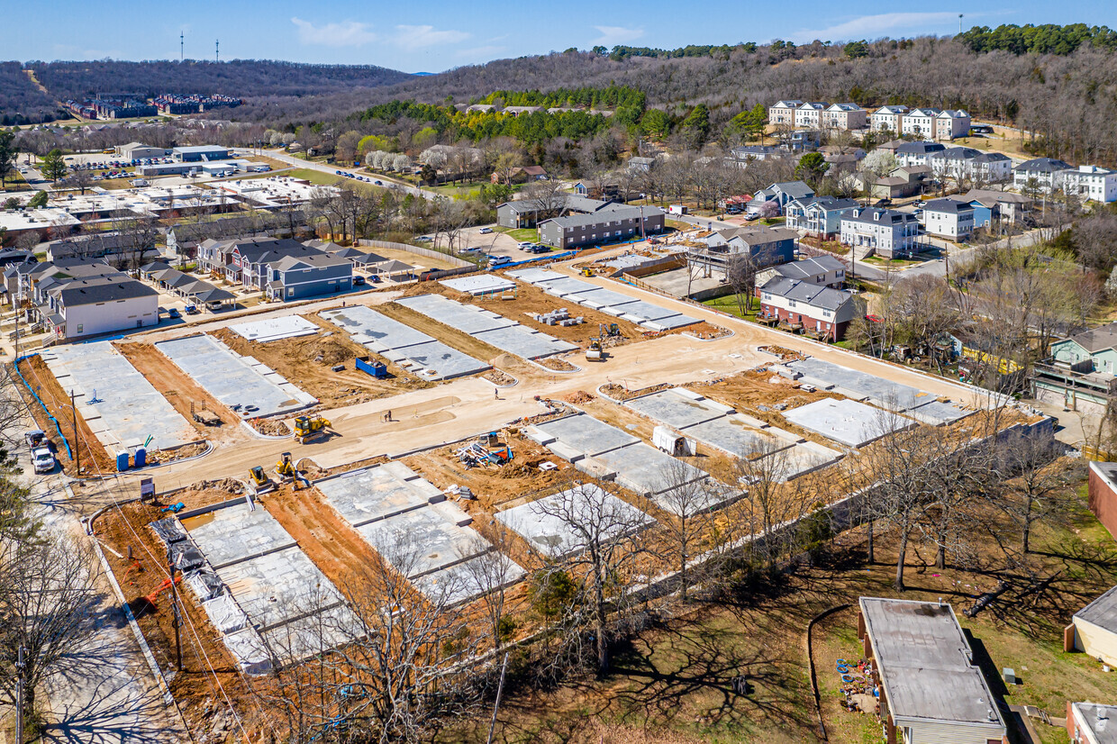 Primary Photo - Mitchell Yards