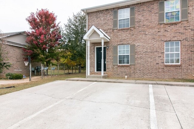 Building Photo - 809 Oak Arbor Ct