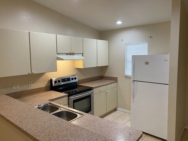 Foto del edificio - 1416-1418 W 12th St