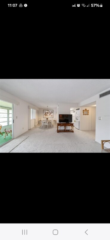 Foto del edificio - 557 Midway Dr