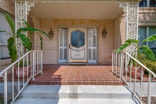 Foto del edificio - 8619 Edgemere Rd
