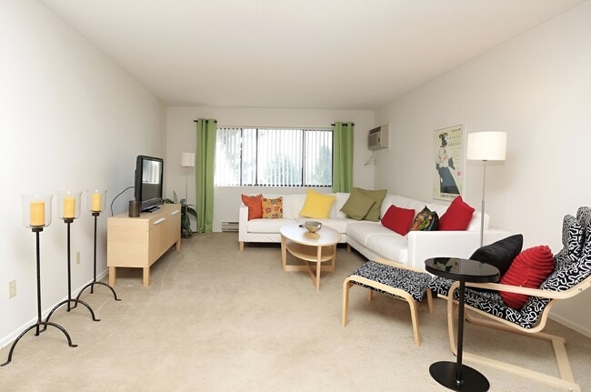 Building Photo - Sugar Hill