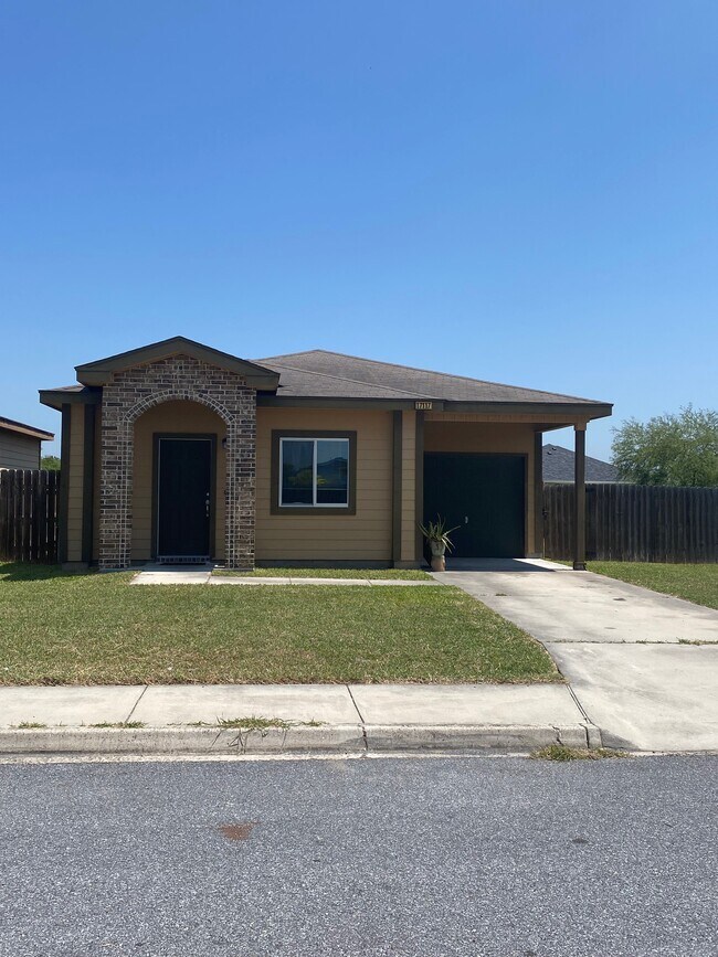 Building Photo - 17117 Lemon Ave