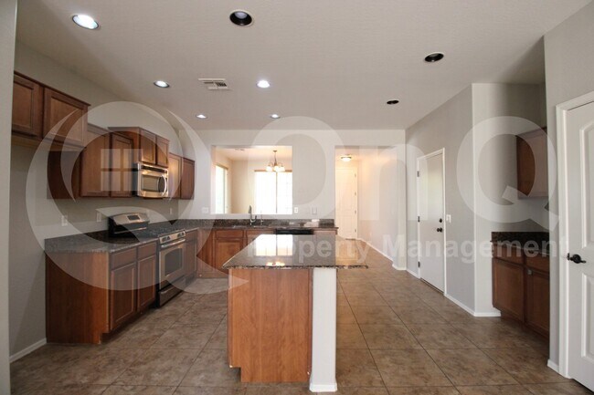 Foto del edificio - 4072 E Cherry Hills Dr