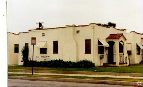 Primary Photo - 1413 W Los Angeles Ave