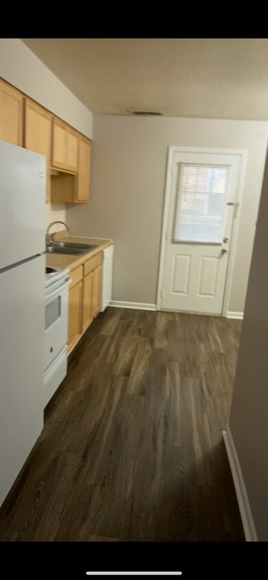 Primary Photo - 1508 Lincolnshire Dr
