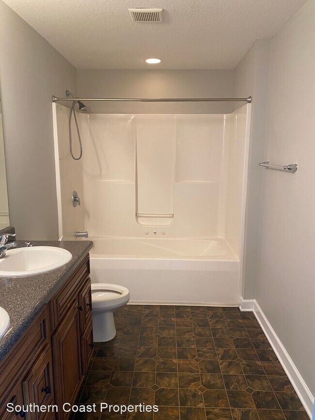 Building Photo - 4 br, 3 bath House - 613 Atkinson Drive