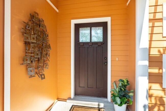 Photo - 2316 Zermatt Ave Townhome