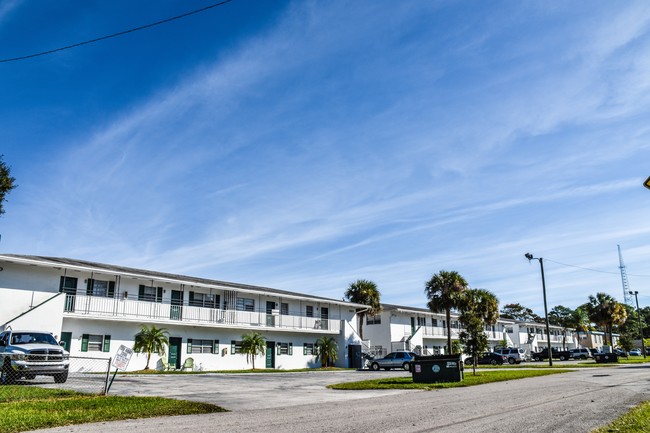 Foto del edificio - Louisiana Apartments