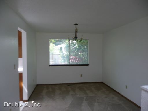 Building Photo - 7924 Onyx Ct SW