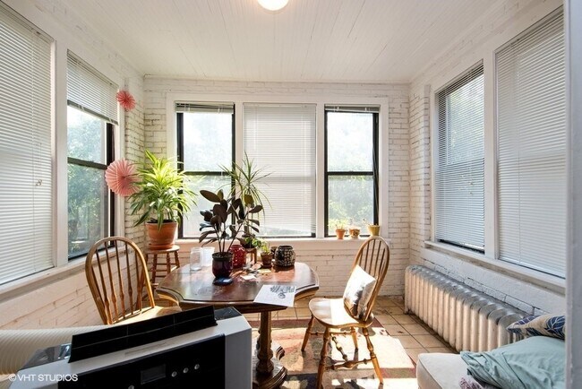 Foto del edificio - 4442 N Magnolia Ave