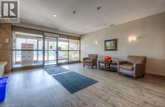 Building Photo - 3227 King St E