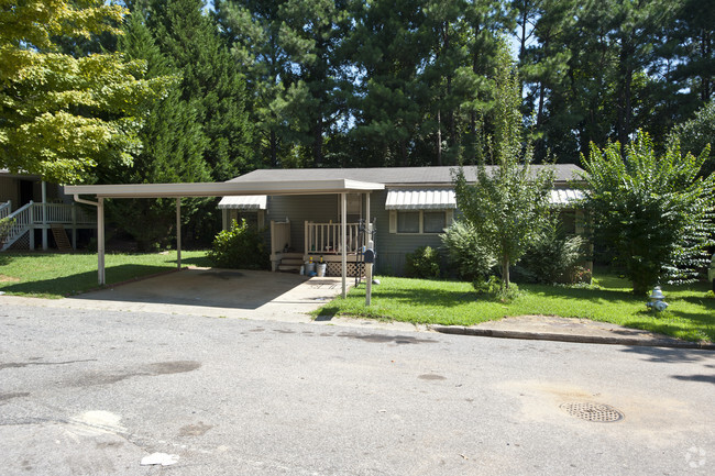 Foto del edificio - Peachtree Village Mobile Home Park