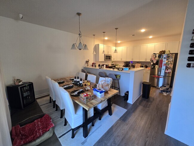 Foto del edificio - 5101 Cora Anne Ln