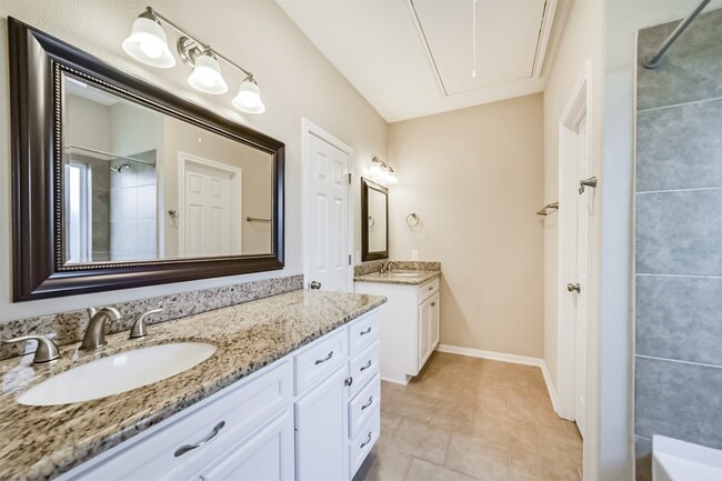 Building Photo - 5305 Avenue J