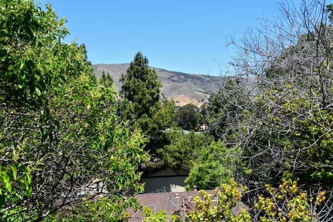 Foto del edificio - 3290 Rockview Pl
