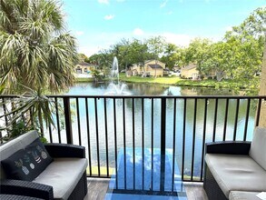 Building Photo - 301 Palm Way
