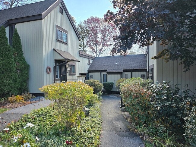 Foto del edificio - 563 Heritage Vlg