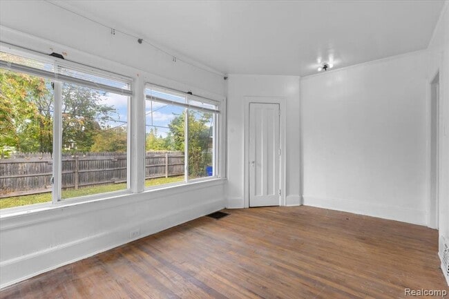 Foto del edificio - 1410 Glynn Ct