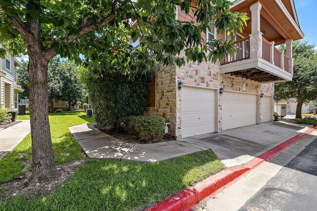 Foto del edificio - 1481 E Old Settlers Blvd