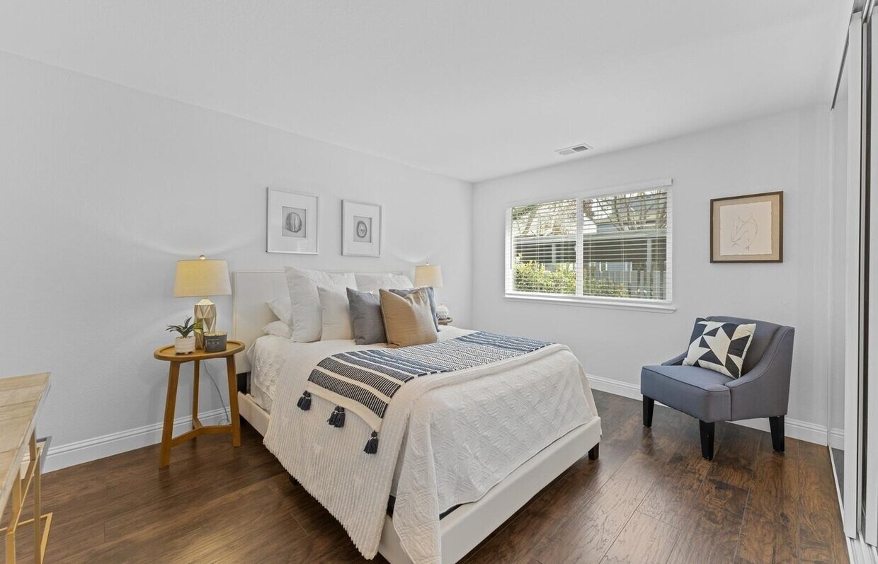 Foto del edificio - "Charming 2-Bed Apartment with Elegant Fin...