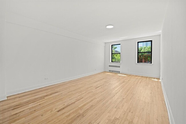 Building Photo - 3260 Netherland Ave