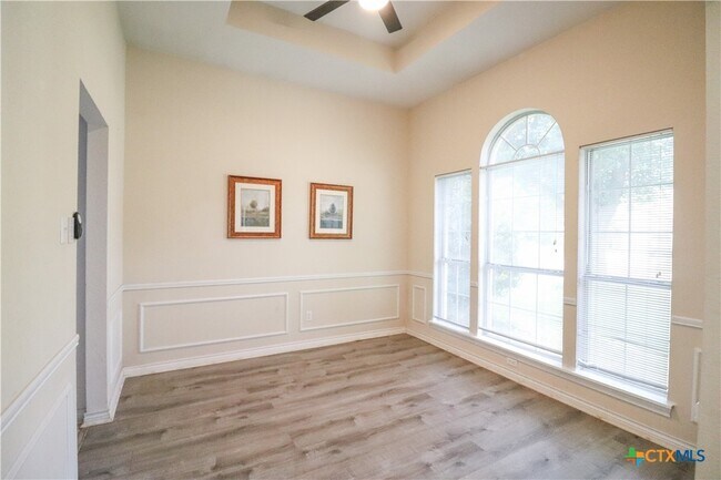 Foto del edificio - 2314 Kingsbury Dr