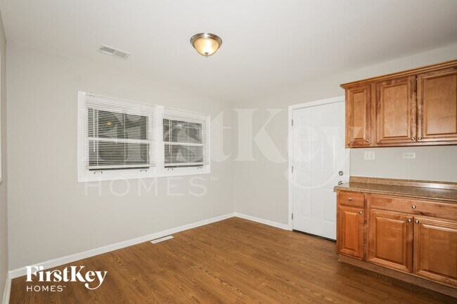 Foto del edificio - 12865 W Highland Ave