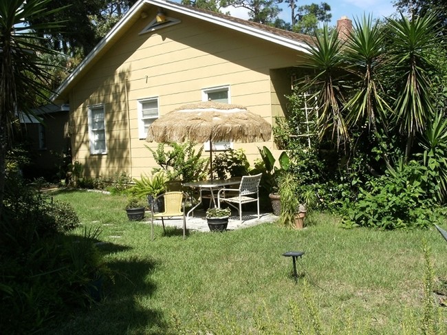 Building Photo - Key West Gardens