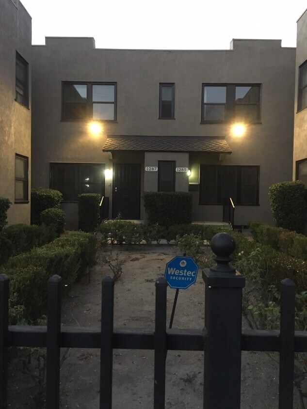 Primary Photo - 1285 Browning Blvd