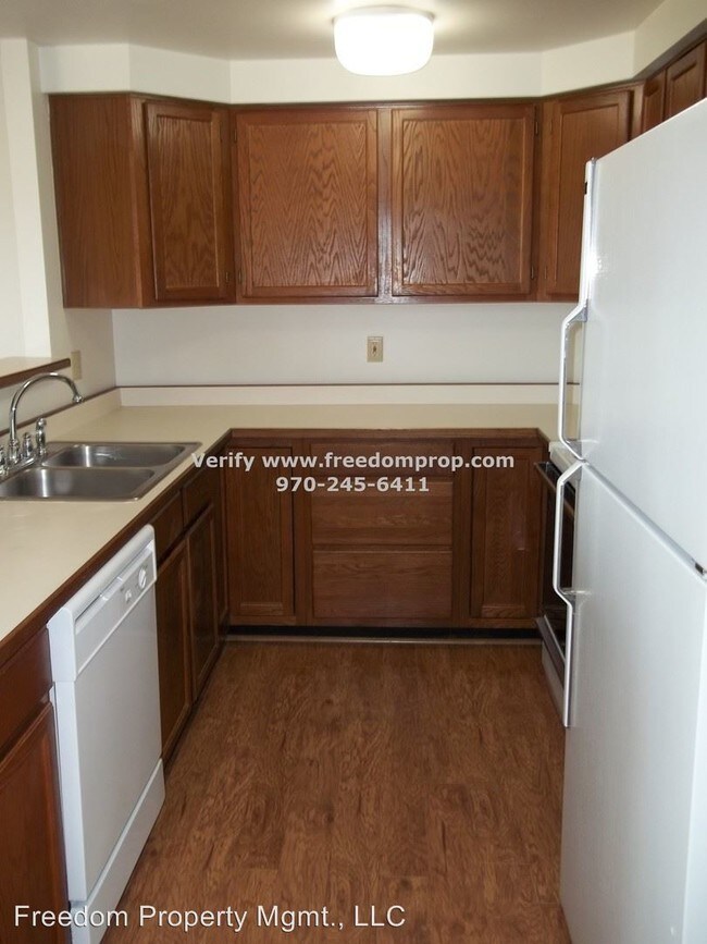 Building Photo - 1111 Horizon Dr