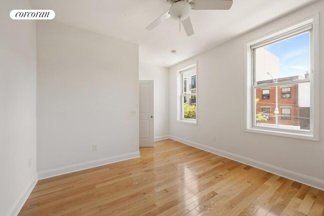 Building Photo - 129 N 6th St