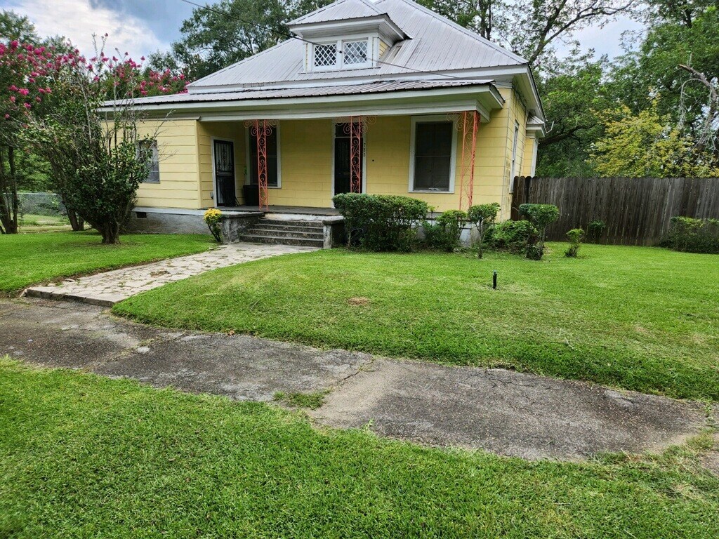 Foto principal - 735 Roseneath Ave
