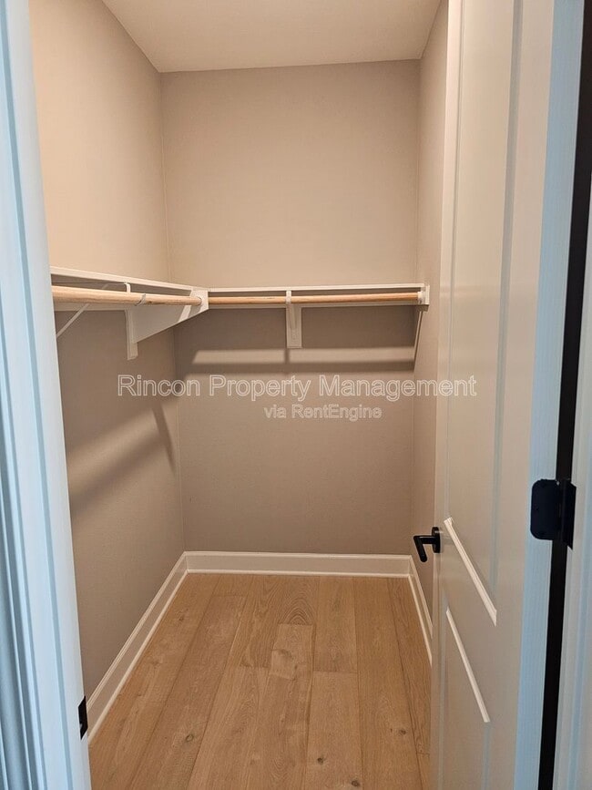 Foto del edificio - 97 S Nevada Ave