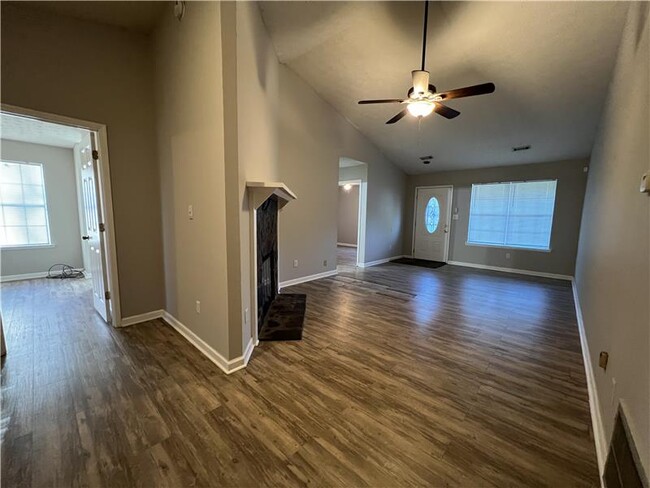 Building Photo - 2580 Teakwood Ln