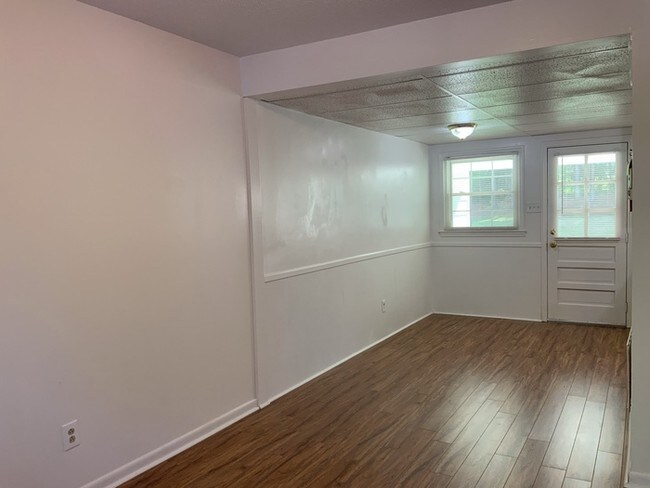 Building Photo - 809 Eula Ct