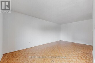 Building Photo - 165 Colborne Ave