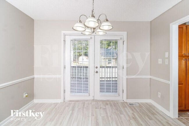 Foto del edificio - 432 Shadybrook Rd