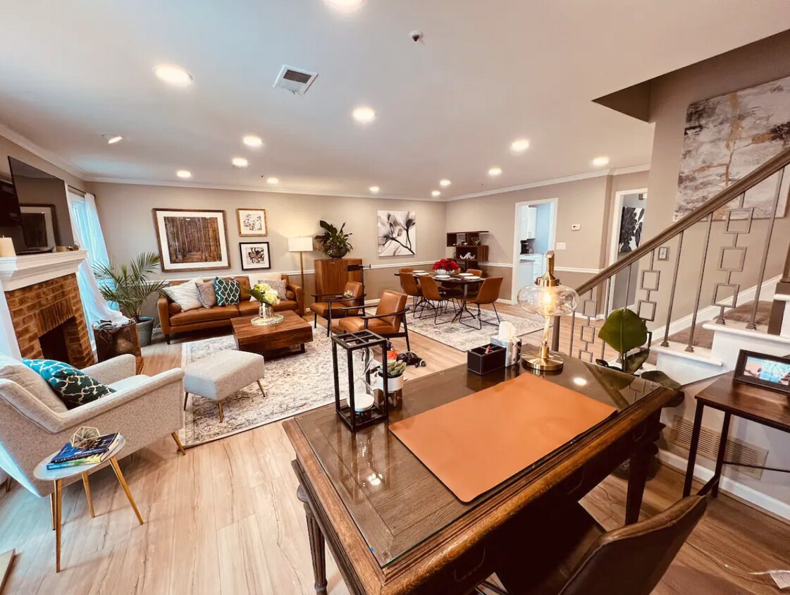 Foto principal - 586 Saint James Walk SE