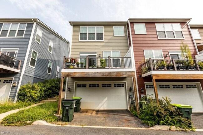 Building Photo - 3 br, 3.5 bath House - 988 Belvedere Way